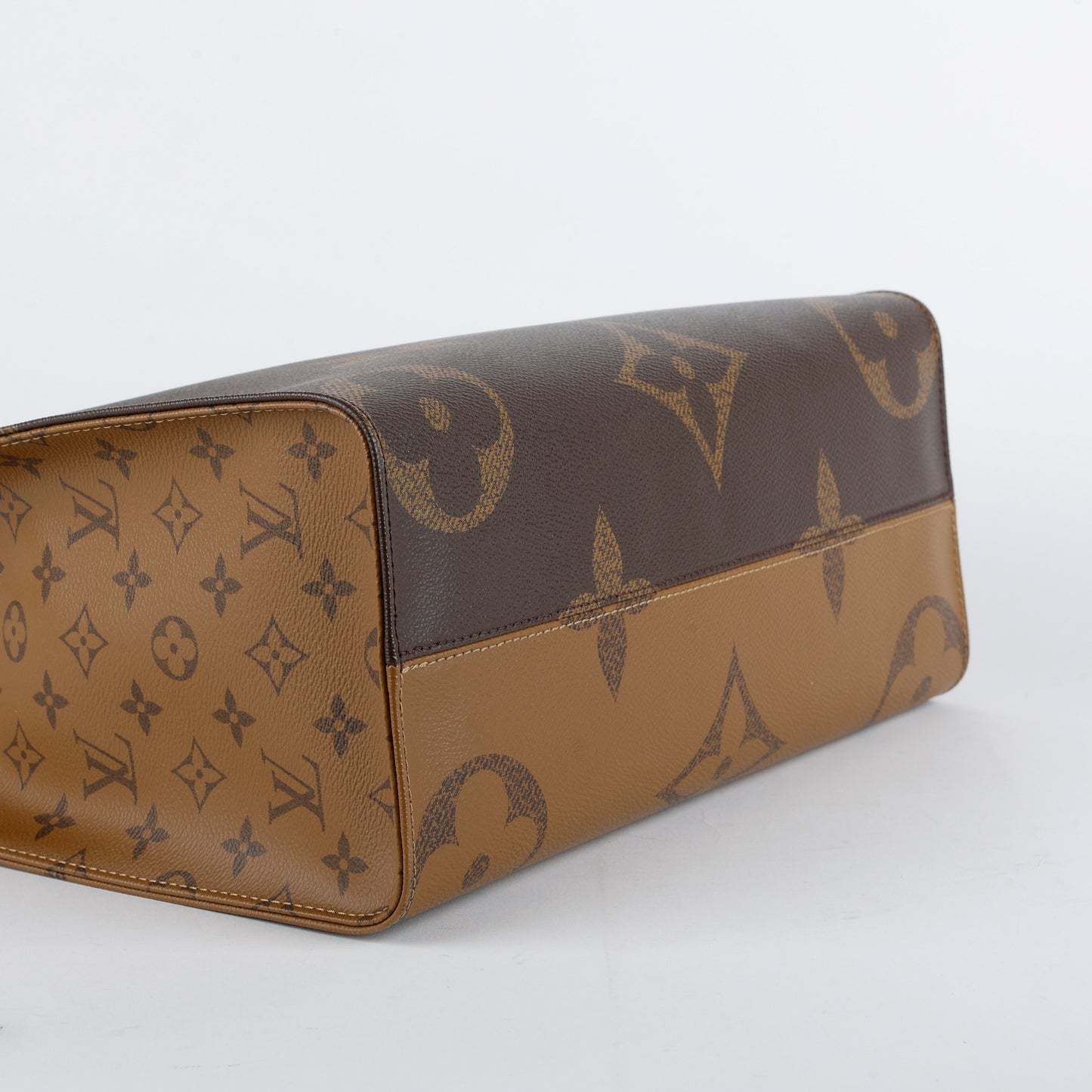 OnTheGo MM, Monogram 11624