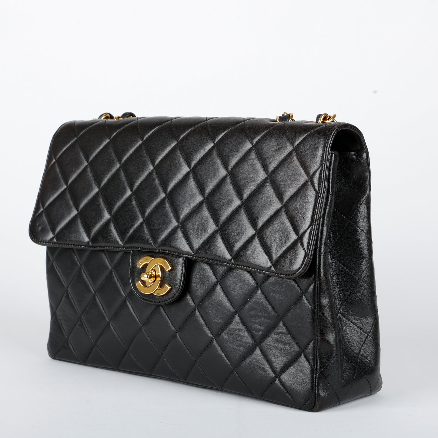 Lambskin Single Flap, Black Gold Hardware