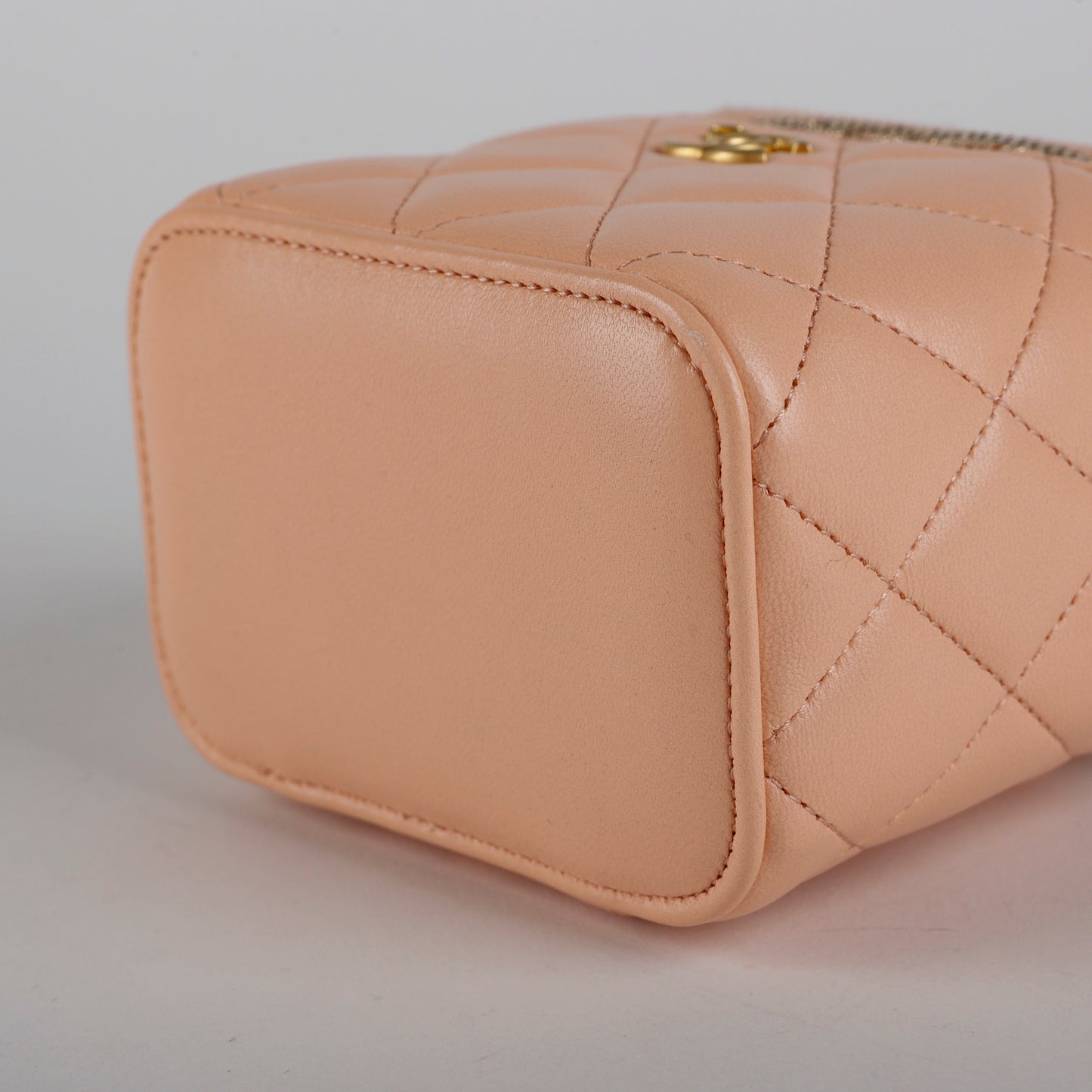 Mini Pearl Crush Vanity Case, Peachy Pink Lambskin