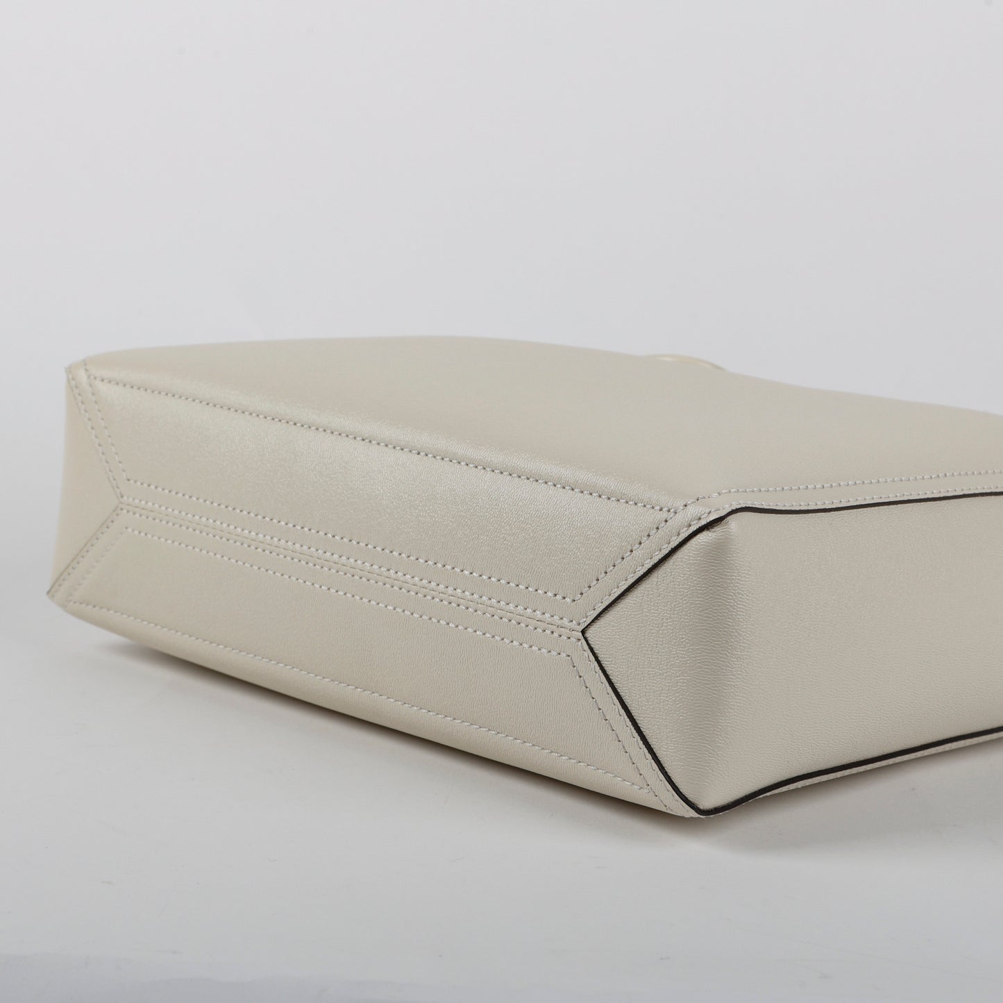 Small Dahlia Tote Mystic White