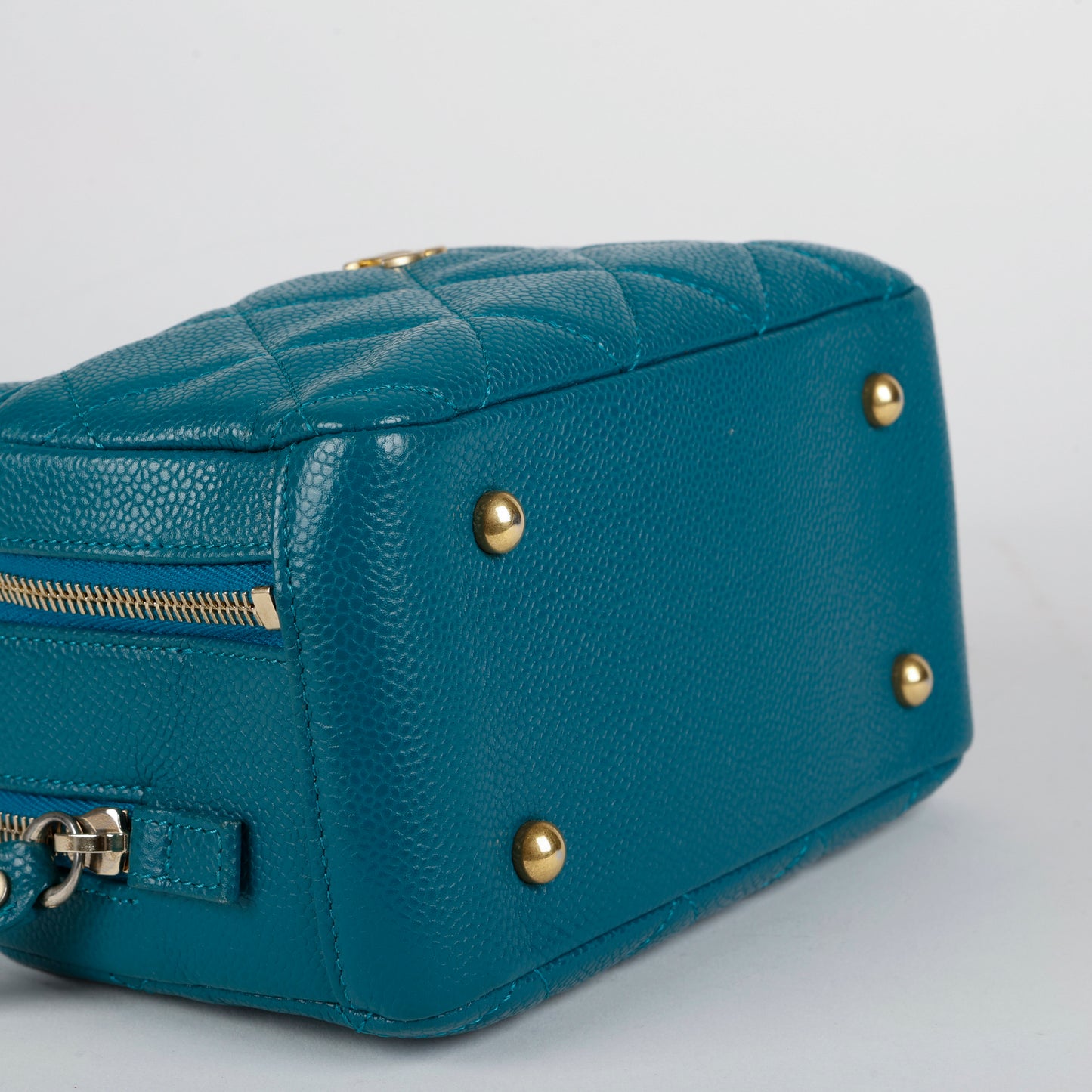 Double Zip Vanity Turquoise Caviar