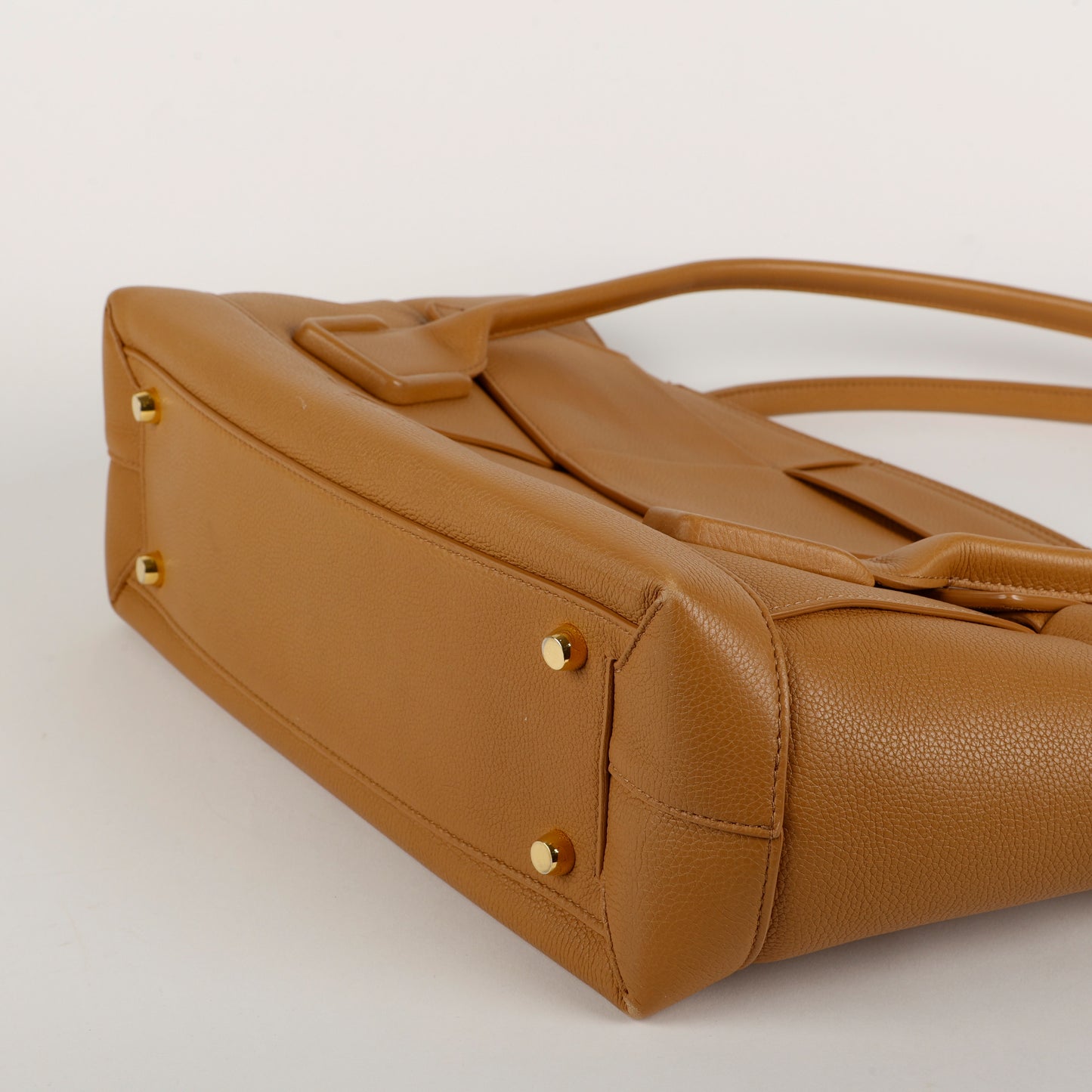 French Calfskin Maxi Intrecciato Arco, Caramel 11223