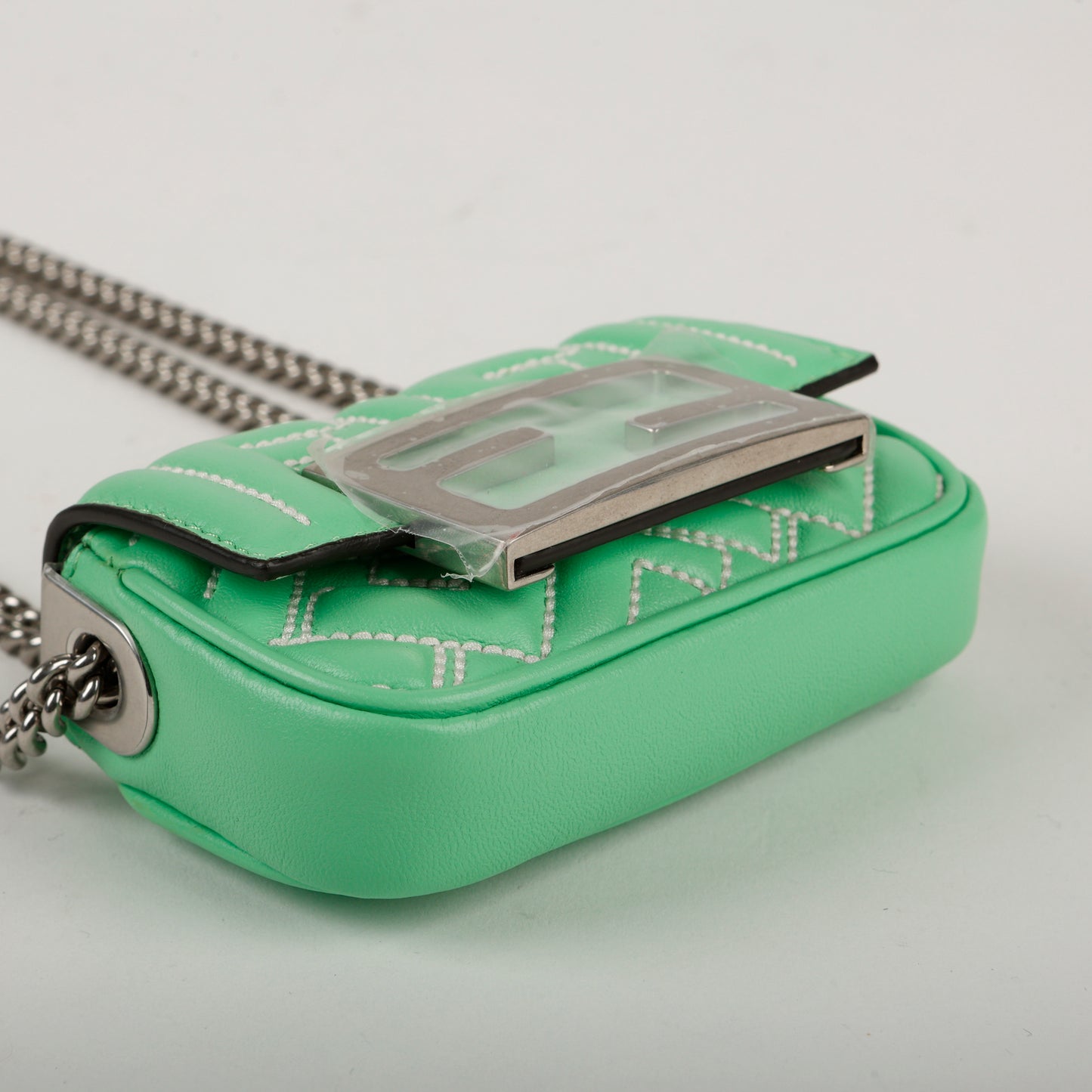 Bauguette Card Holder On Chain, Edamame 11001