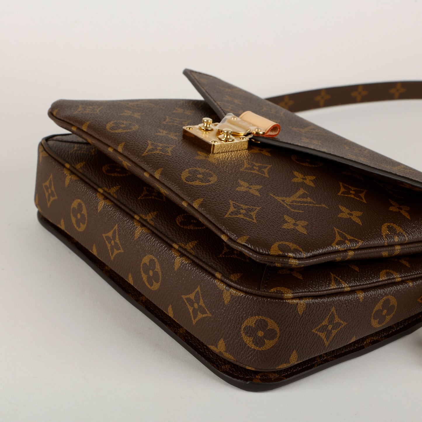 Pochette Metis, Monogram