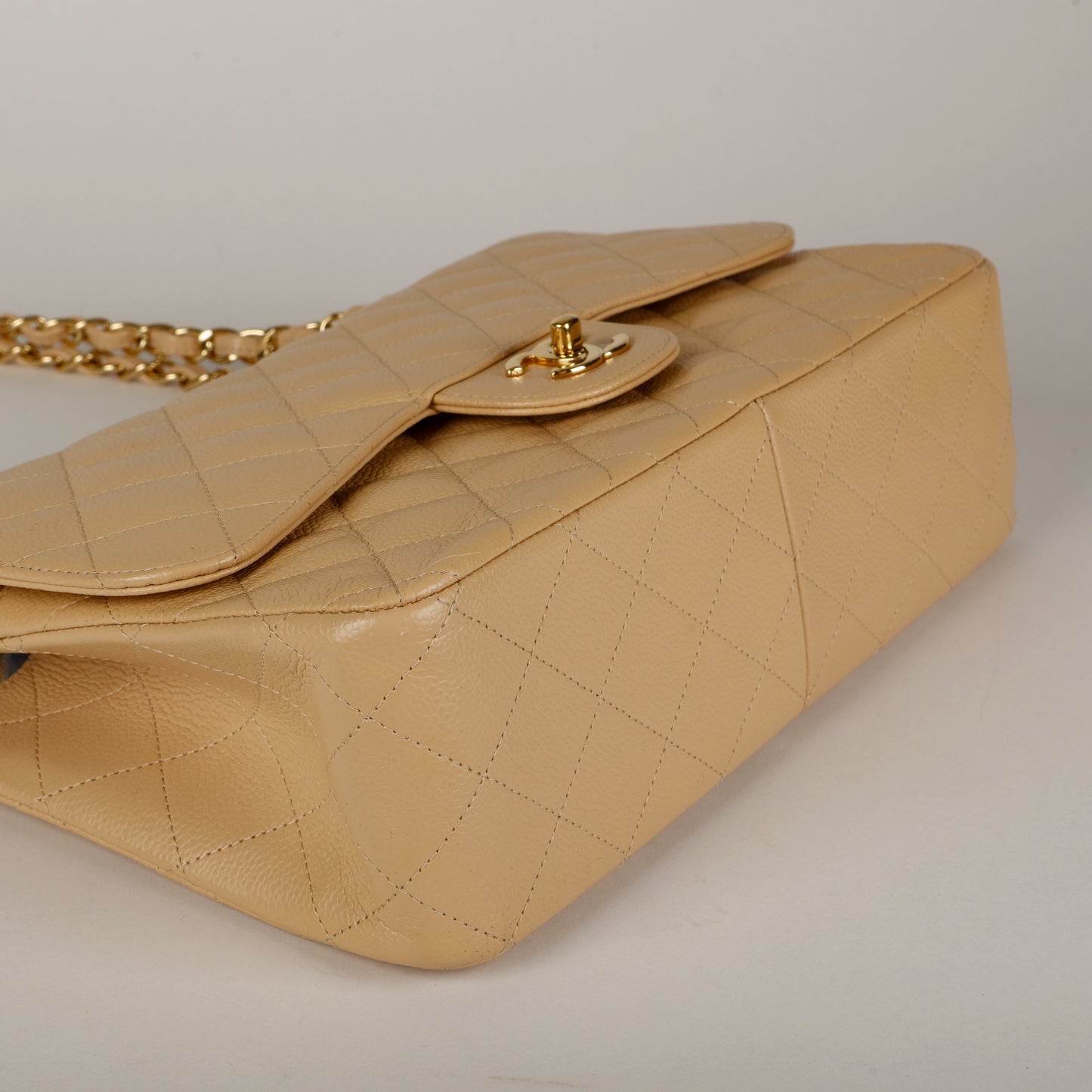 Caviar Jumbo Double Flap, Beige Claire GHW