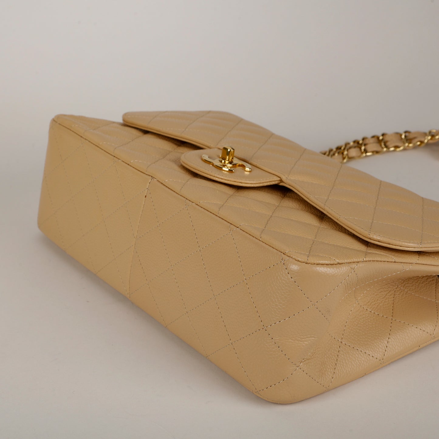 Caviar Jumbo Double Flap, Beige Claire GHW