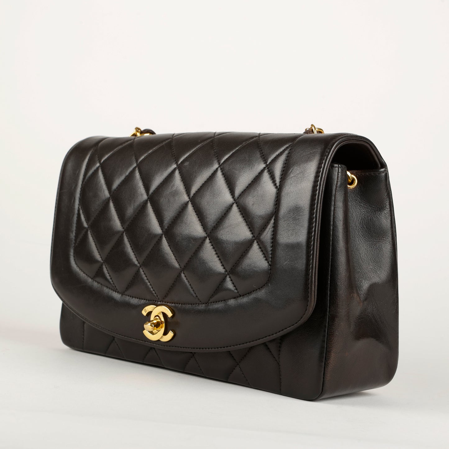 Lambskin Medium Diana, Black Gold Hardware