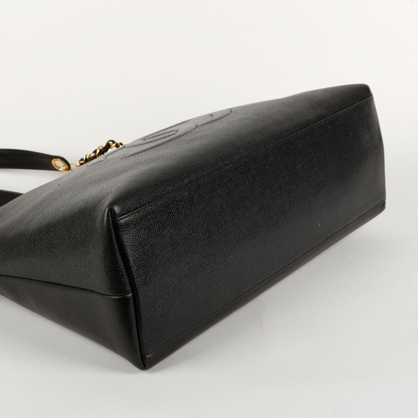 Large Vintage Timeless Zip Tote, Black Caviar