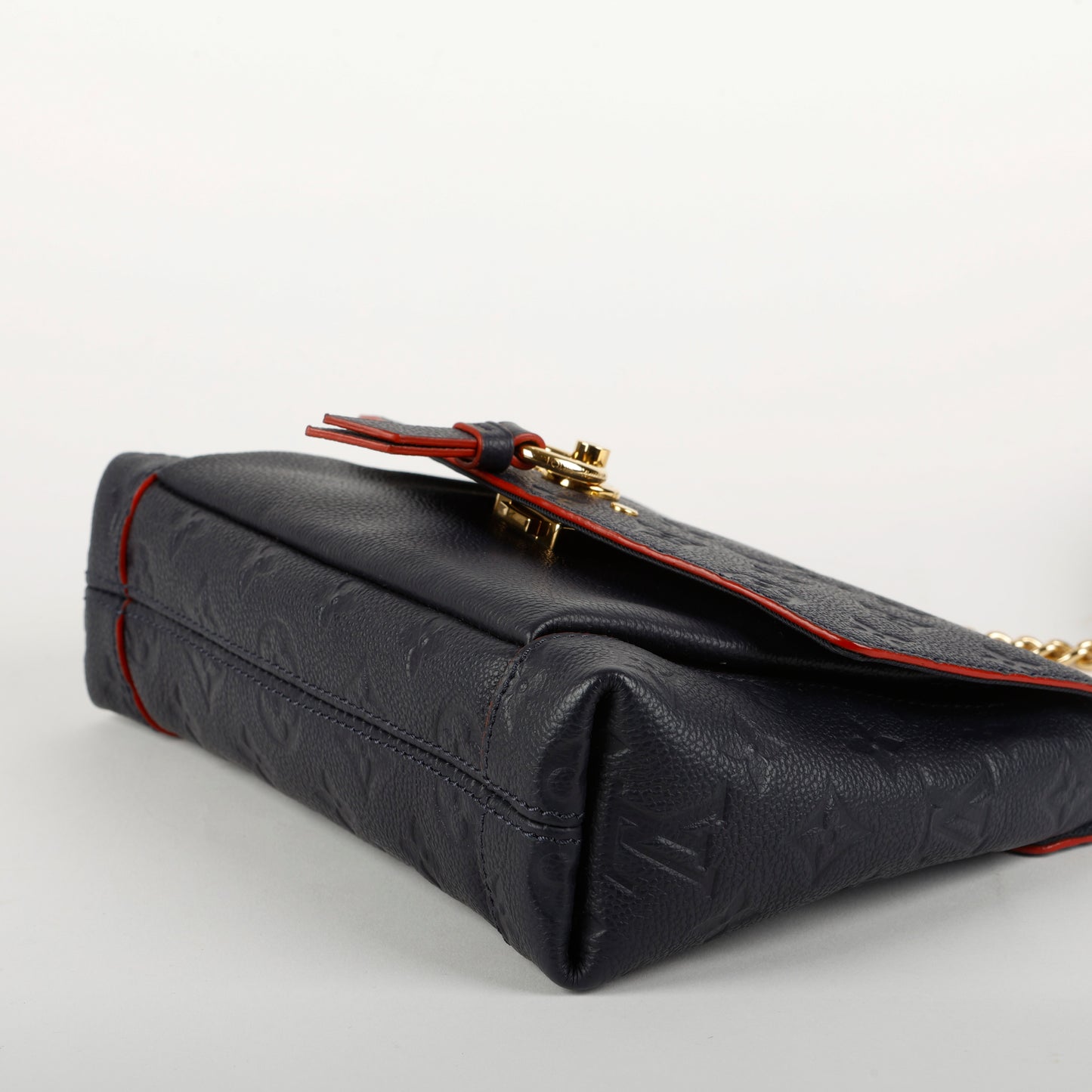 Blanche BB, Marine Rouge Empreinte