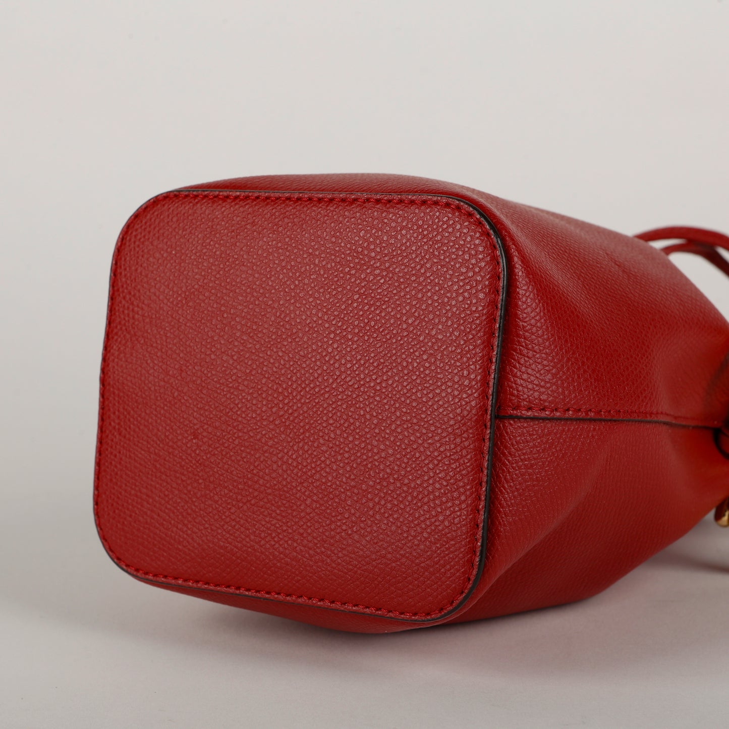 Mini Mon Tresor Bucket Bag, Fragola