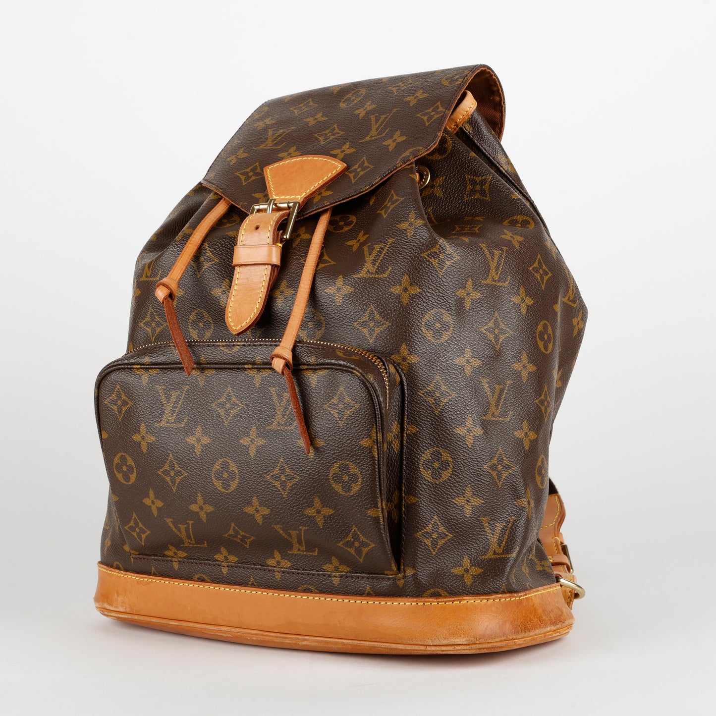Montsouris GM, Monogram