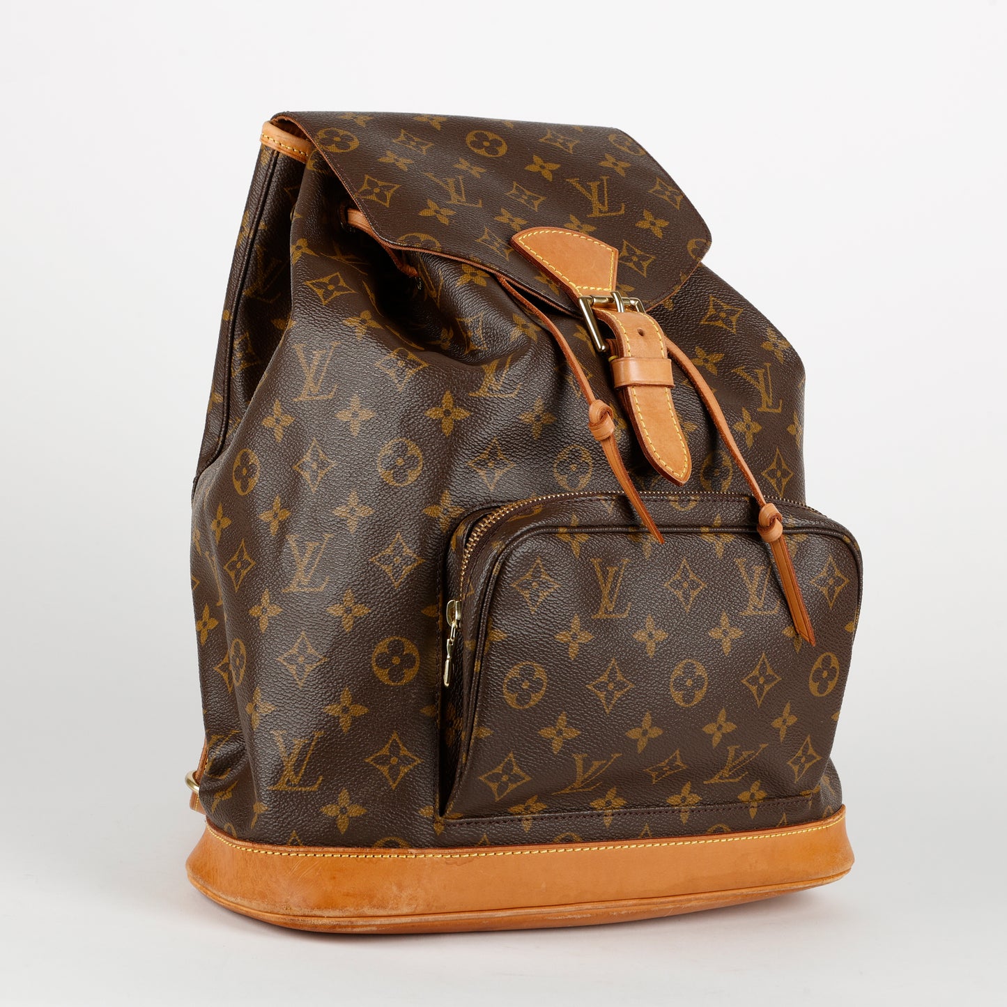 Montsouris GM, Monogram
