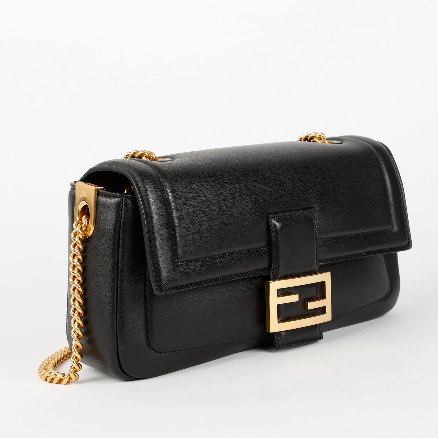 Medium Baguette Chain Bag, Black