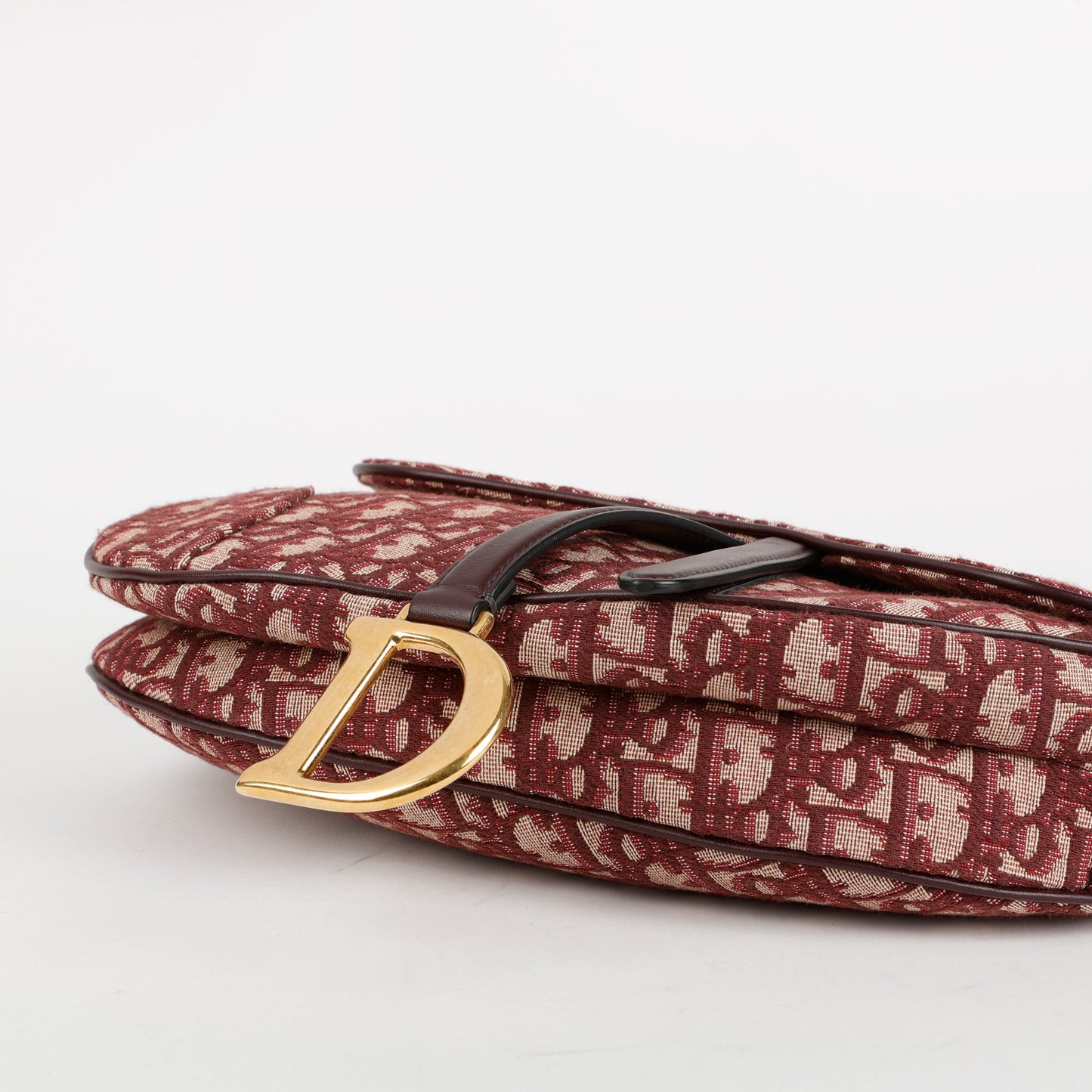 Medium Saddle Bag, Burgundy Oblique