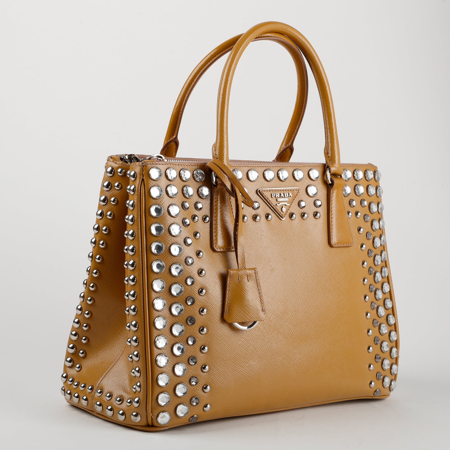 Medium Galleria, Patent Saffiano W/ Studs