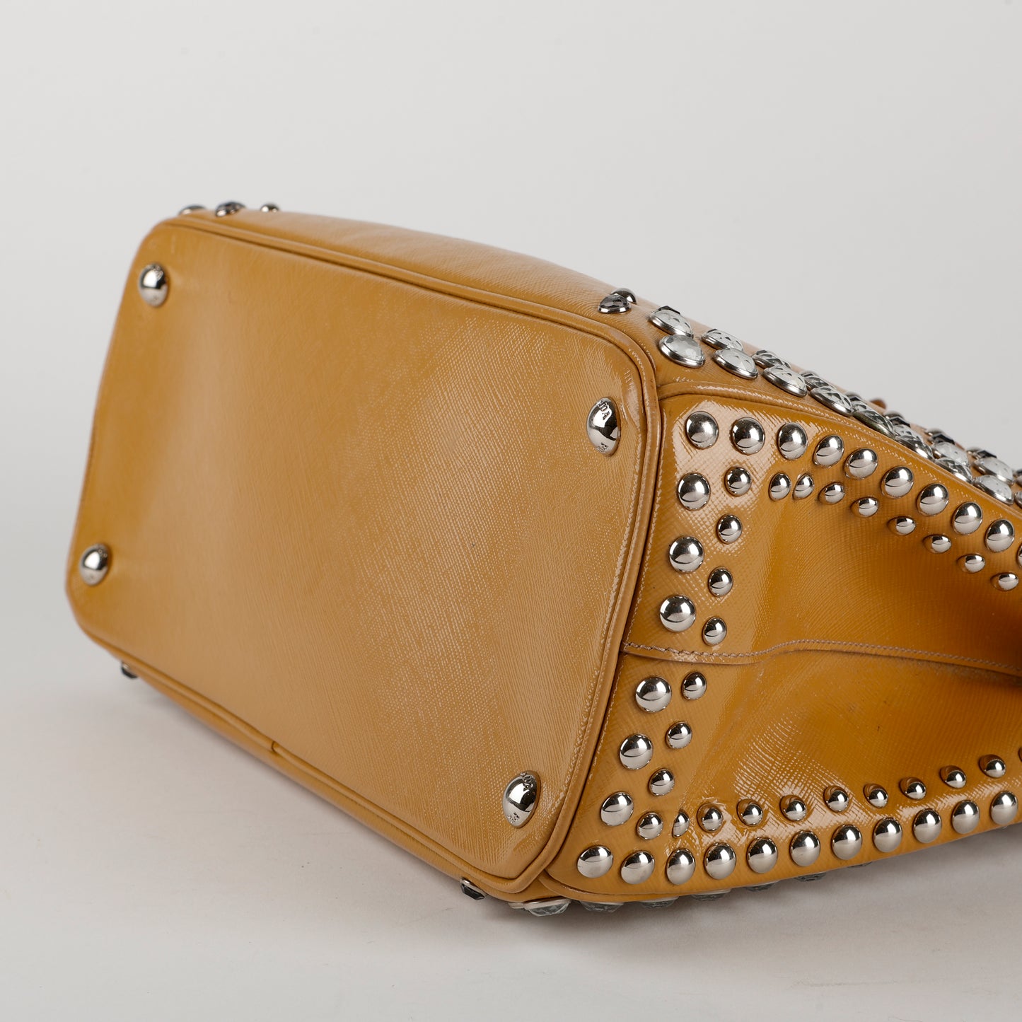 Medium Galleria, Patent Saffiano W/ Studs
