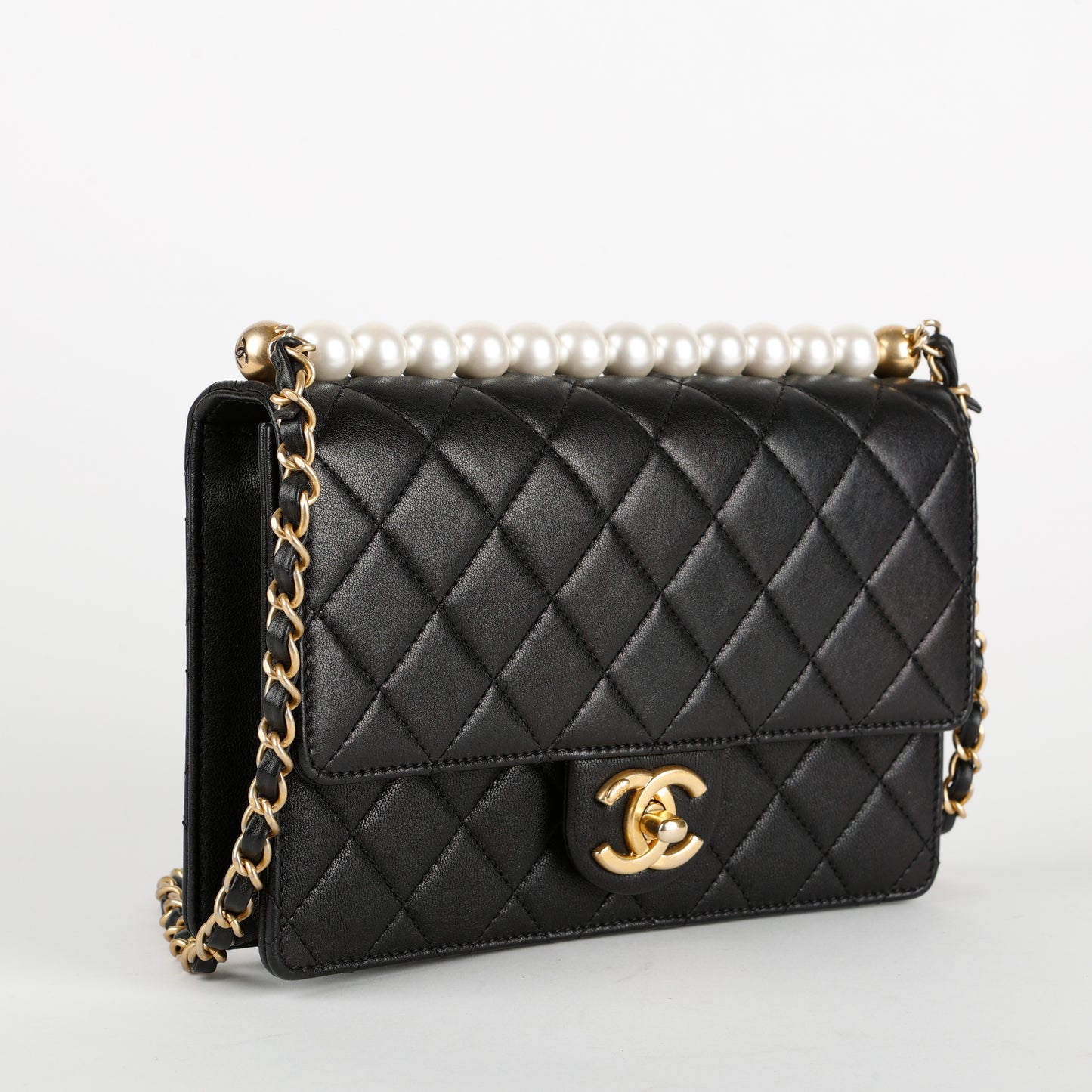 Small Pearl Single Flap, Black Lambskin GHW