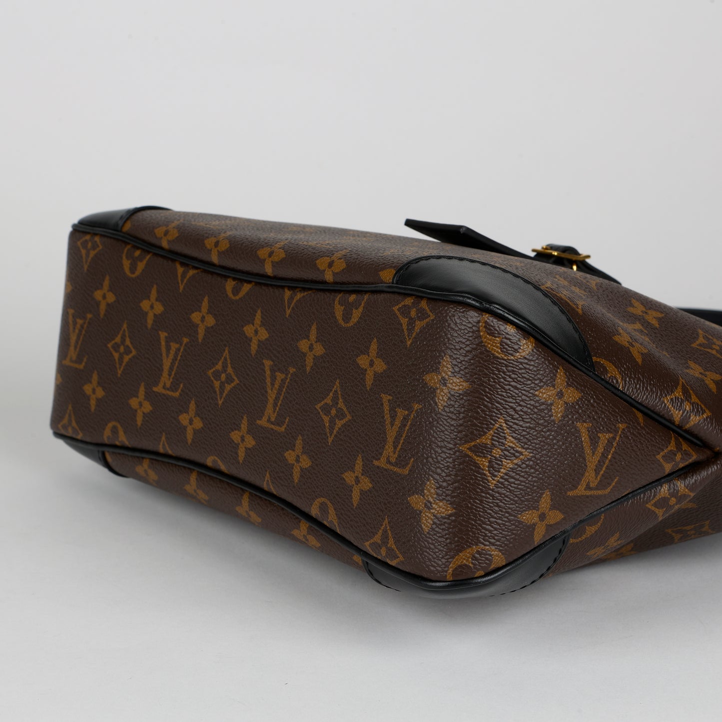 Odeon MM, Monogram Black 11827