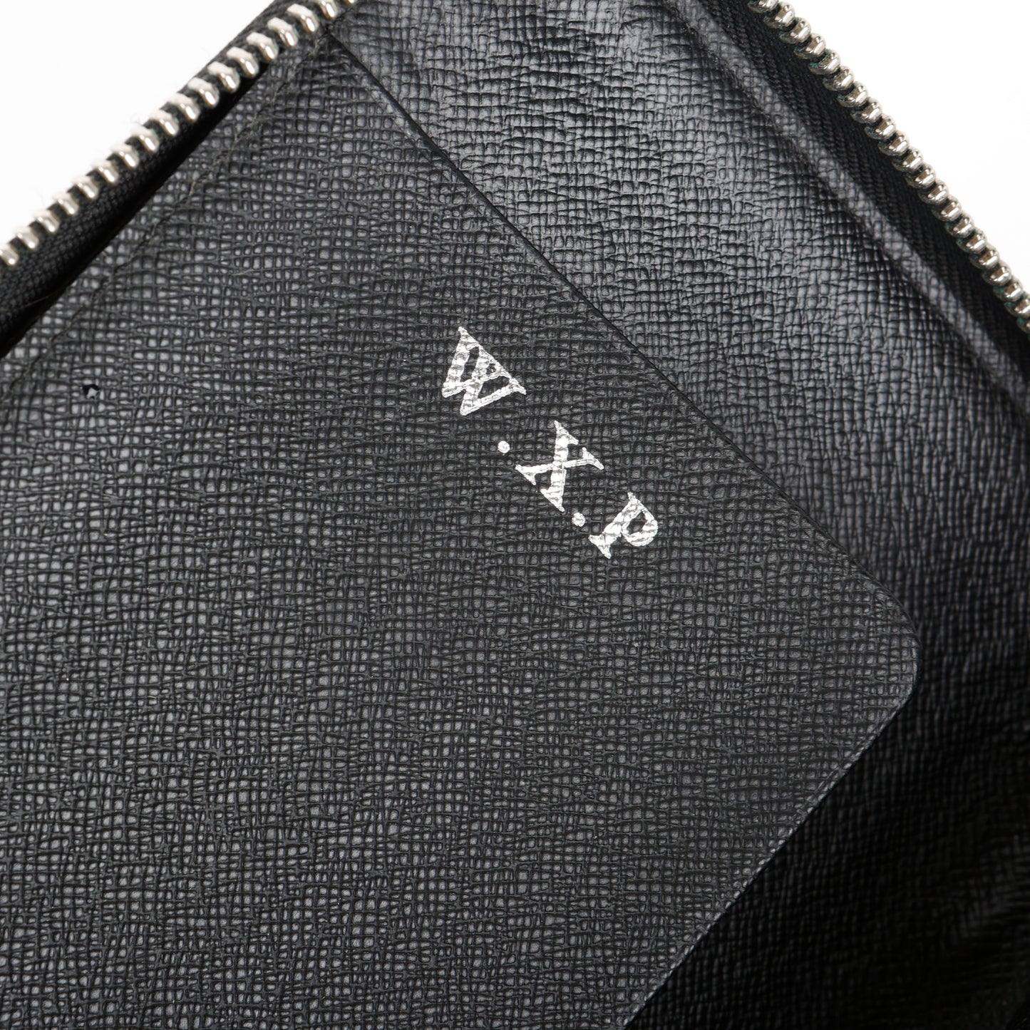 Zippy Travel Wallet, Black Epi (W.X.P)