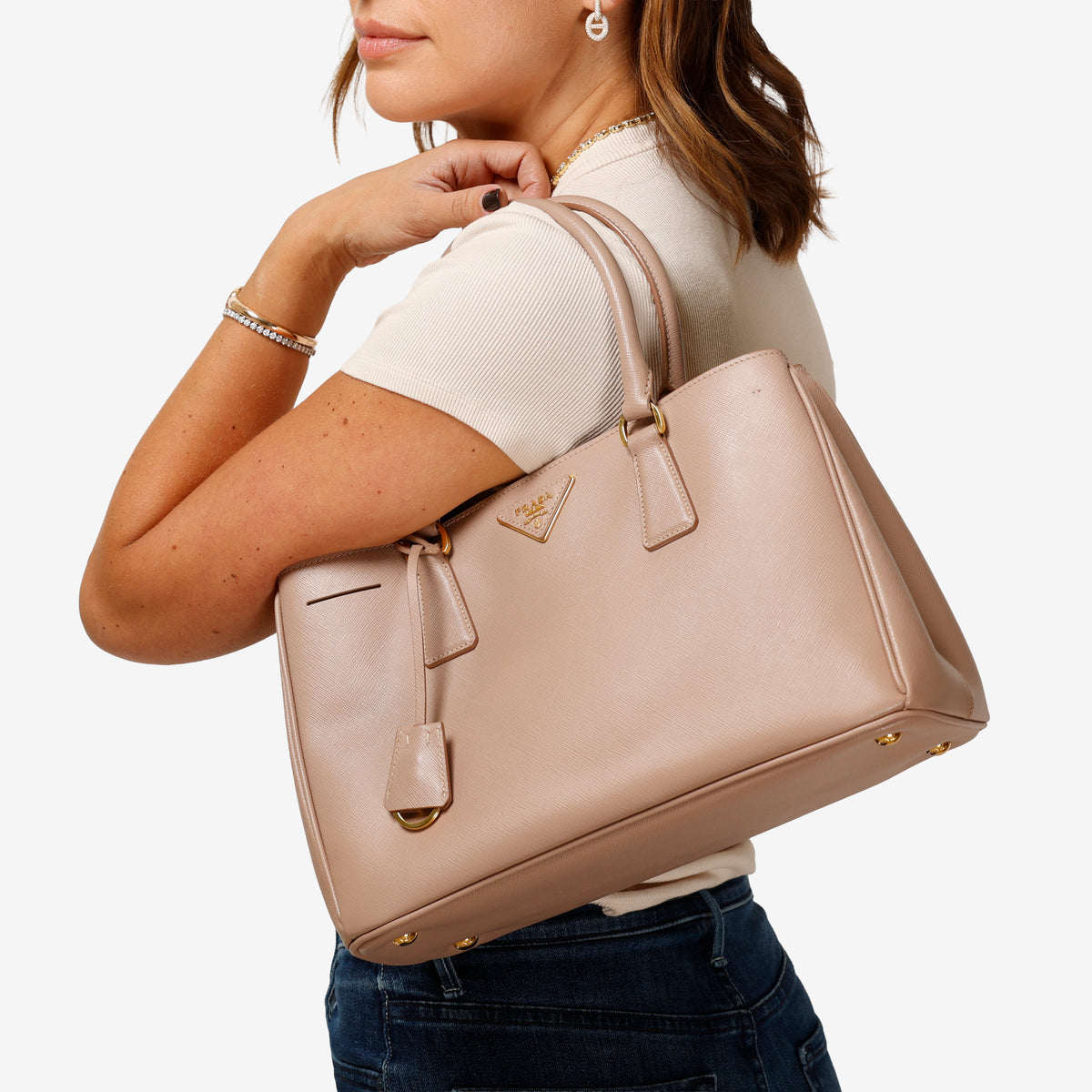 Medium Galleria Tote, Beige Saffiano