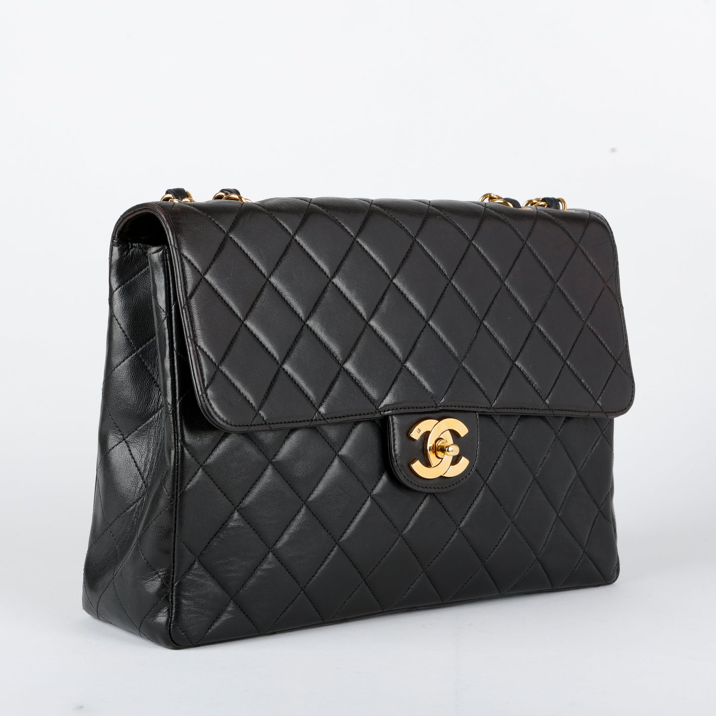Lambskin Single Flap, Black Gold Hardware