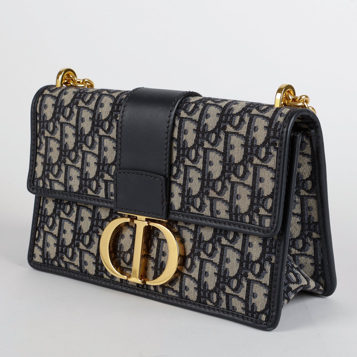 Montaigne 30 Chain Bag Navy Blue Oblique
