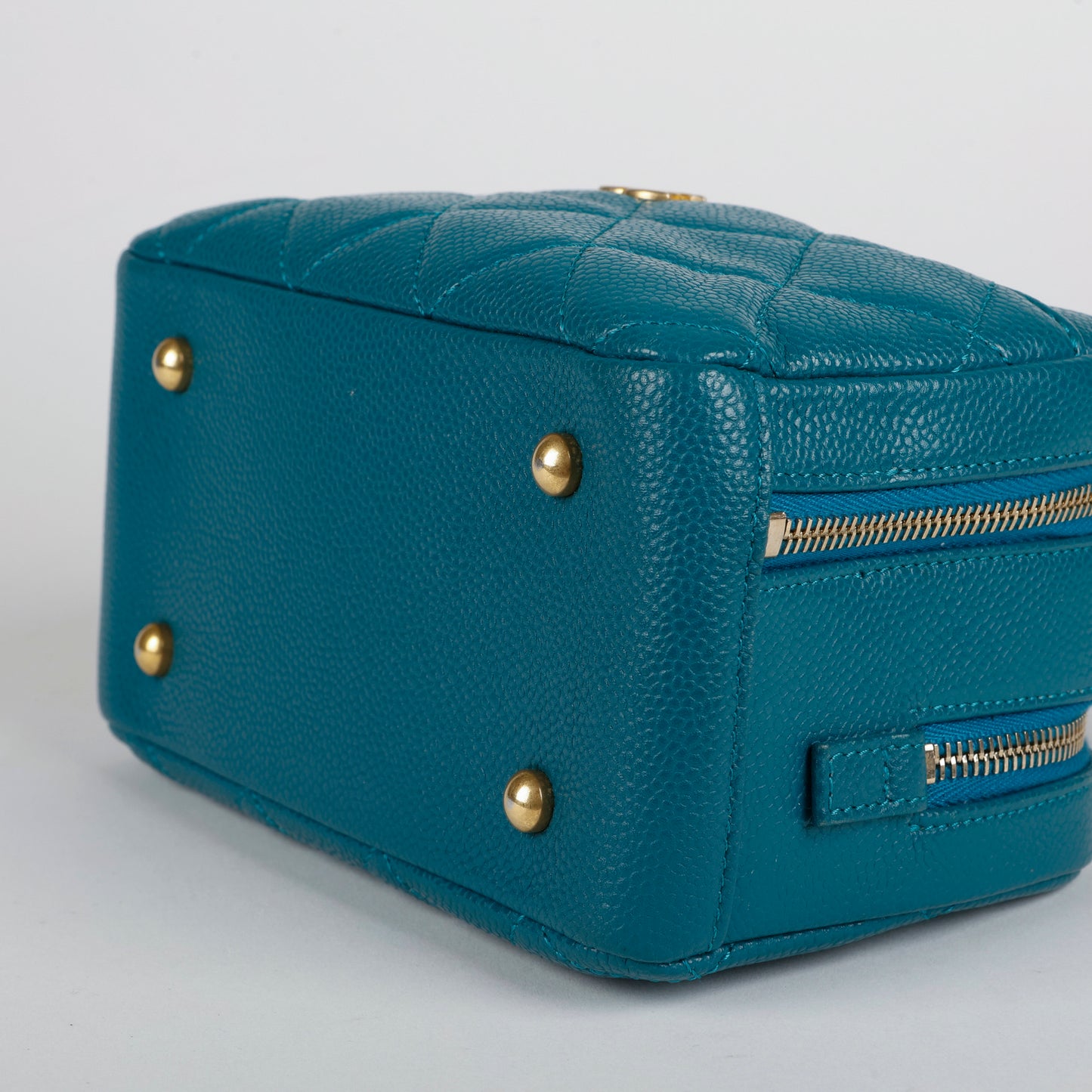 Double Zip Vanity Turquoise Caviar