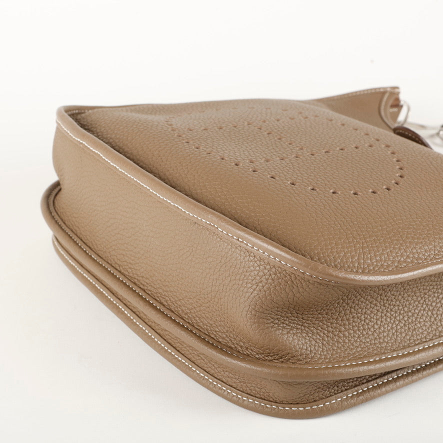 Evelyne PM, Etoupe Clemence Palladium Hardware 10146