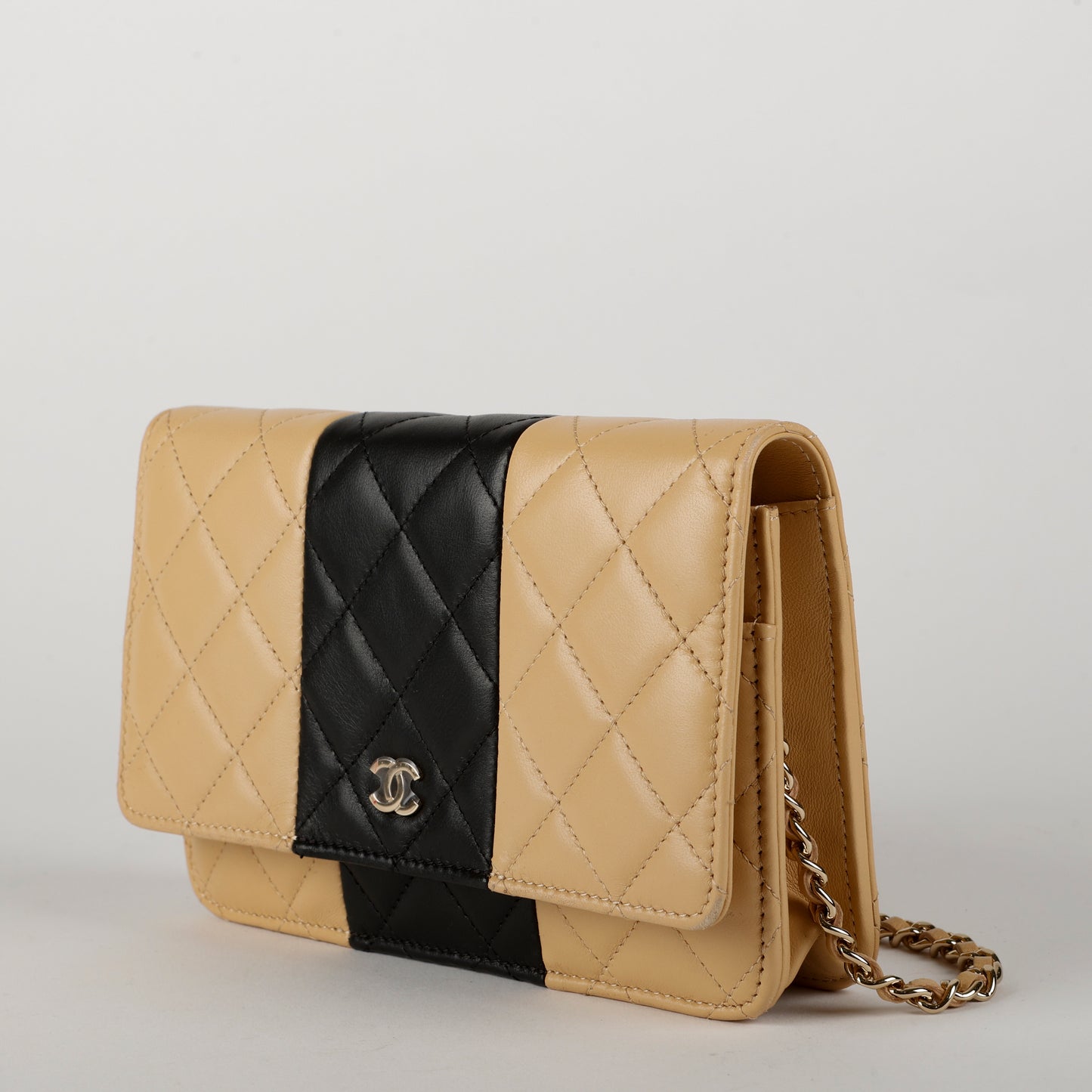 Classic Wallet On Chain Bicolor Lambskin 10742