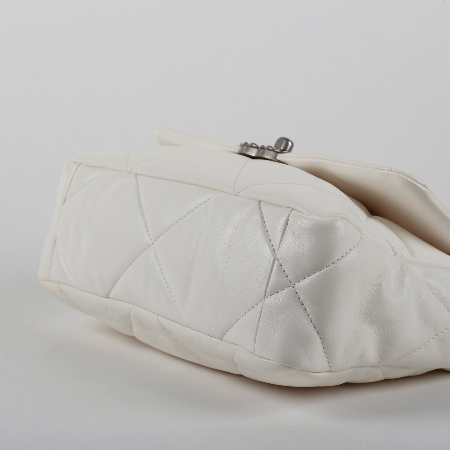 Medium 19, White Lambskin Silver Hardware