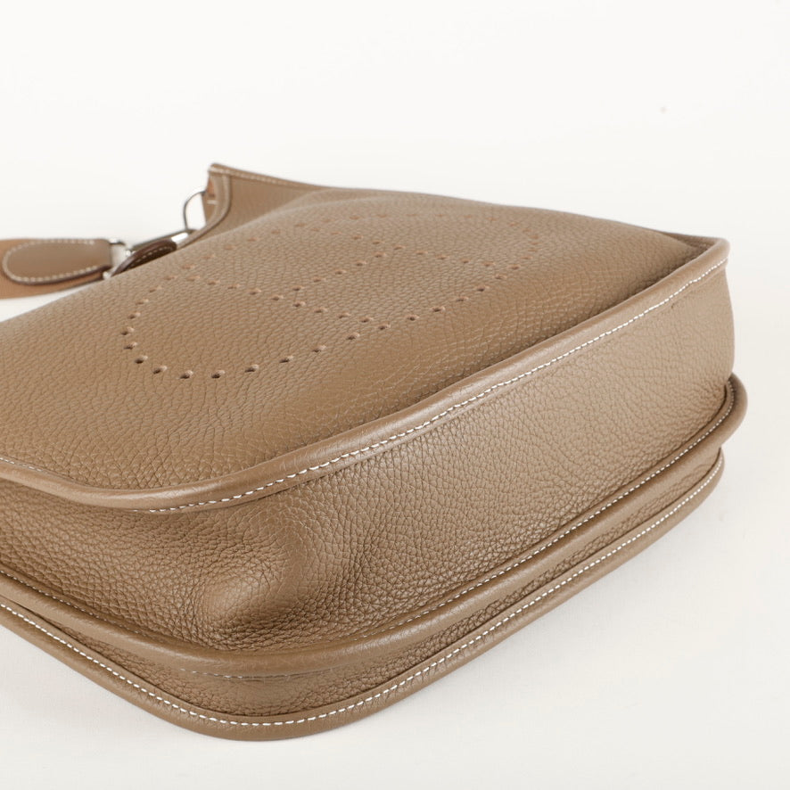 Evelyne PM, Etoupe Clemence Palladium Hardware 10146