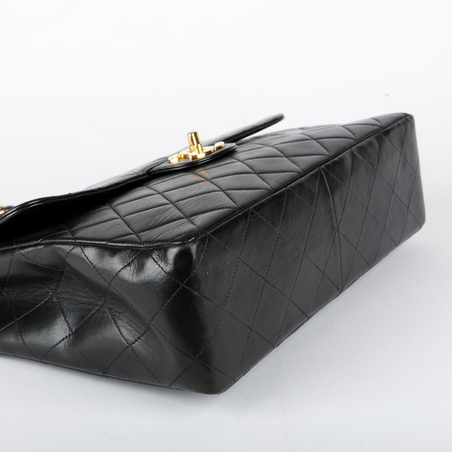 Lambskin Single Flap, Black Gold Hardware