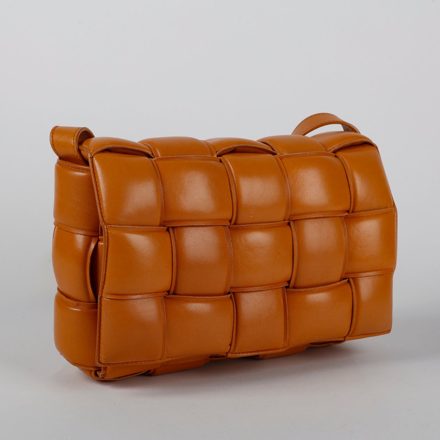 Medium Padded Cassette Lambskin