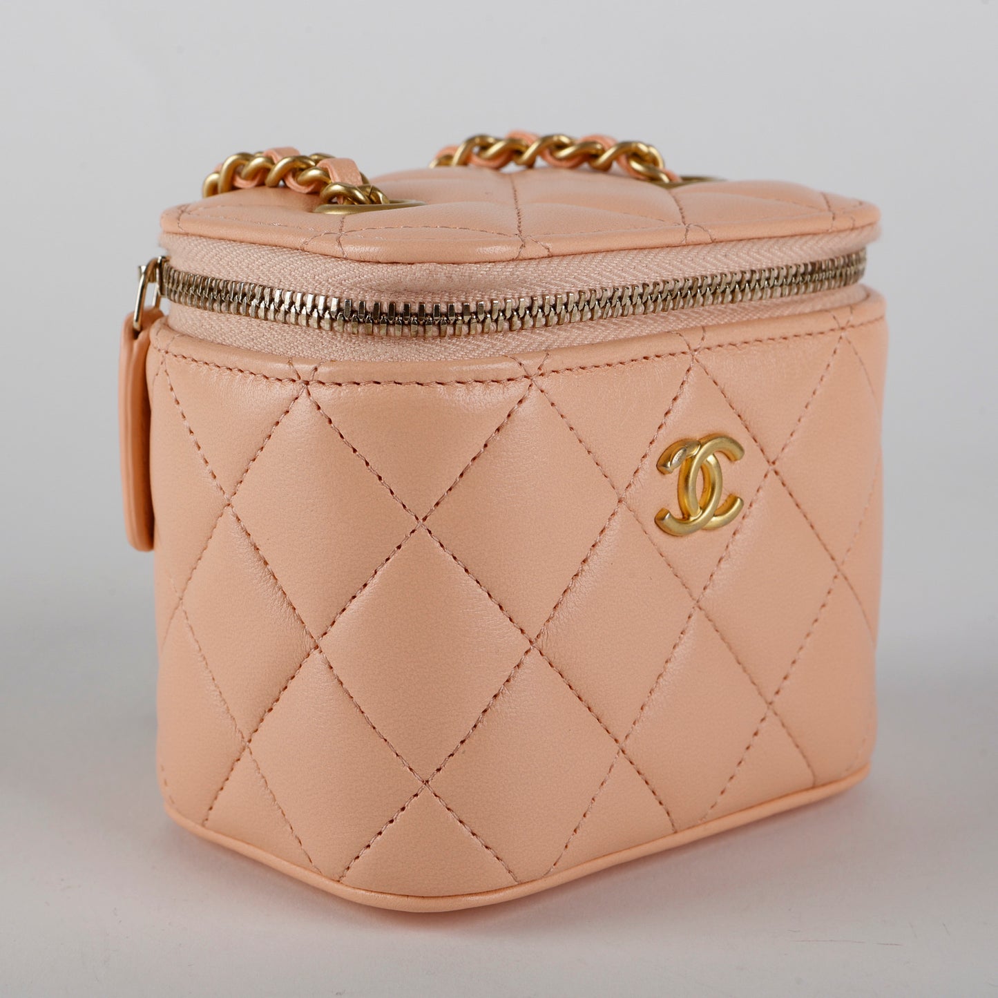 Mini Pearl Crush Vanity Case, Peachy Pink Lambskin