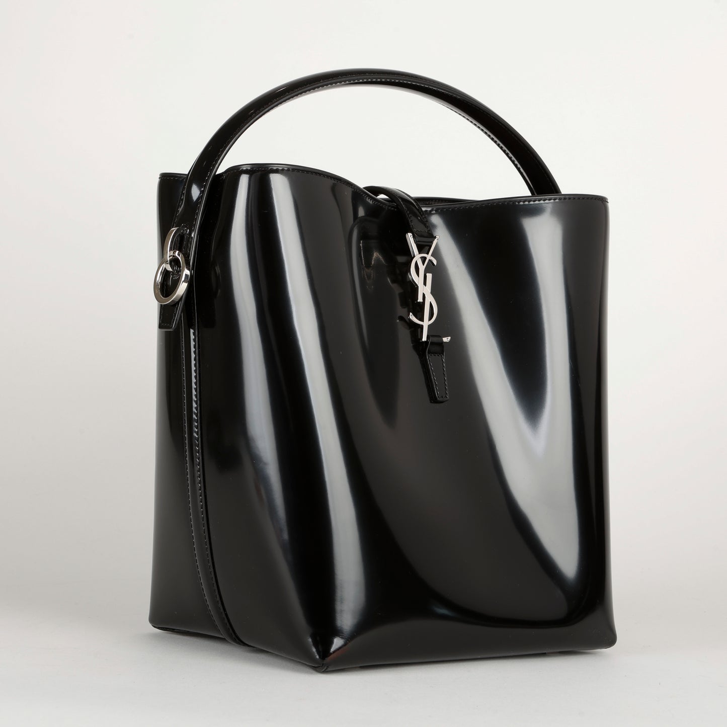 Le 37 Bucket Bag, Shiny Calfskin