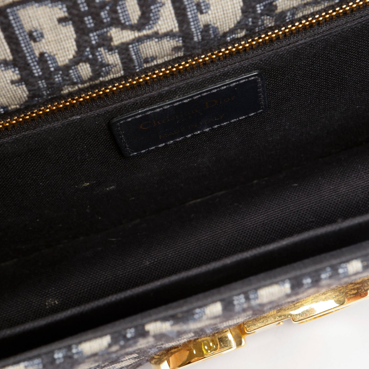 Montaigne 30 Chain Bag Navy Blue Oblique