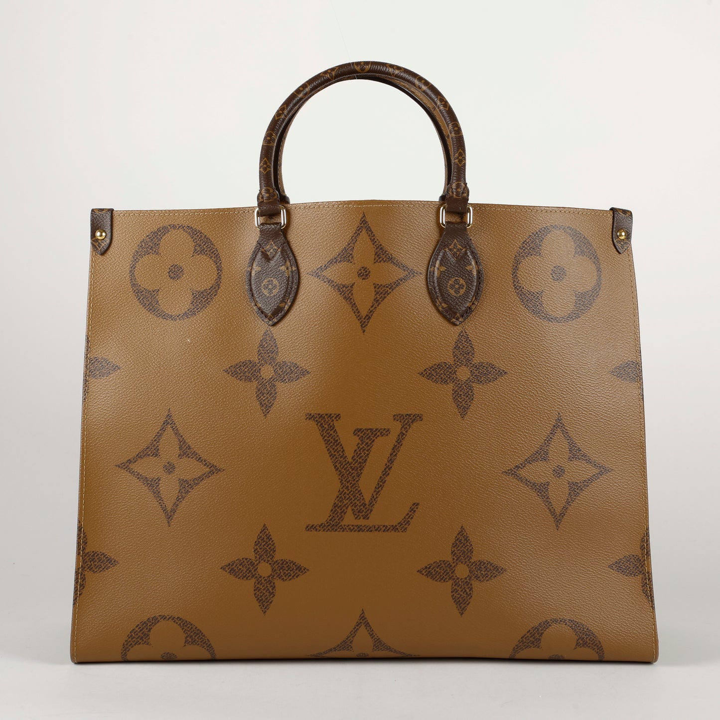 OnTheGo MM, Giant Reverse Monogram
