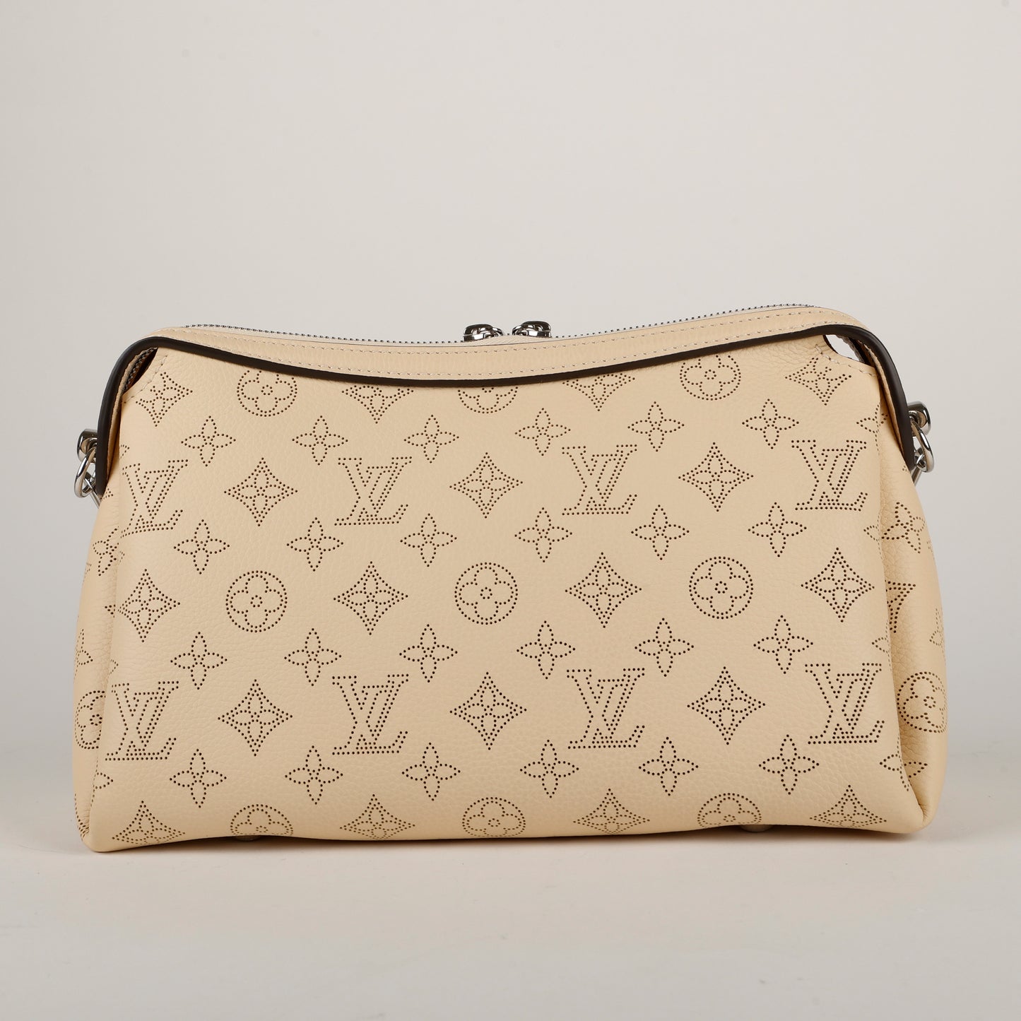 Hand It All PM, Cream Mahina Calfskin