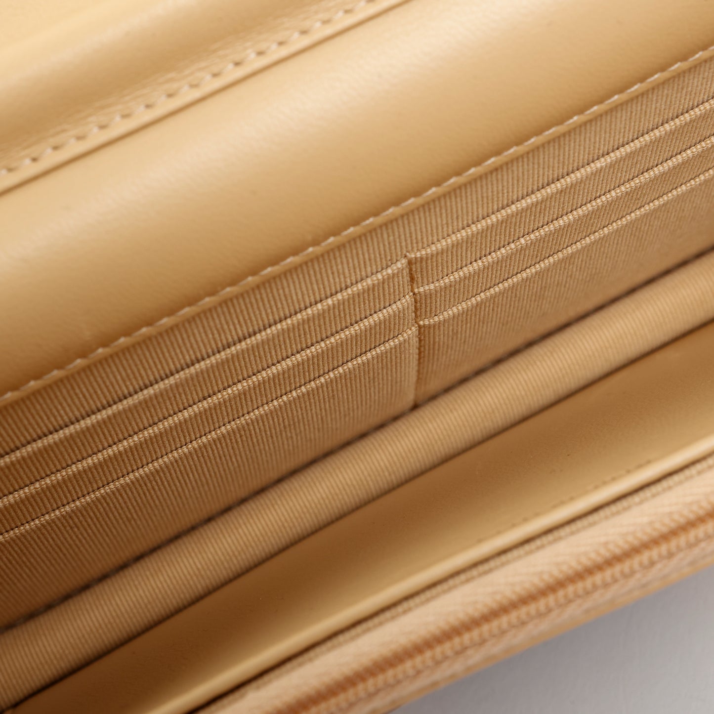 Classic Wallet On Chain Bicolor Lambskin 10742
