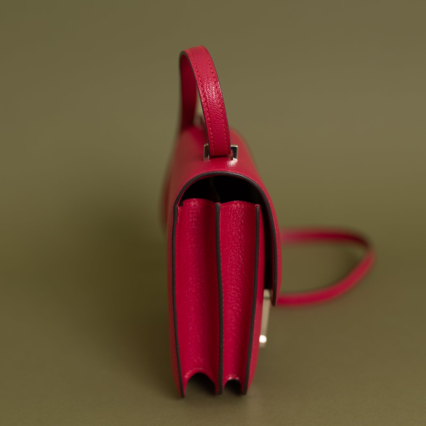 Constance 18 Mysore Goatskin, Framboise 9500