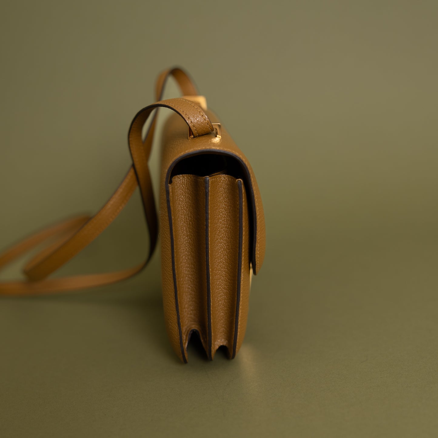 Constance 18 Kraft Chevre Gold Hardware