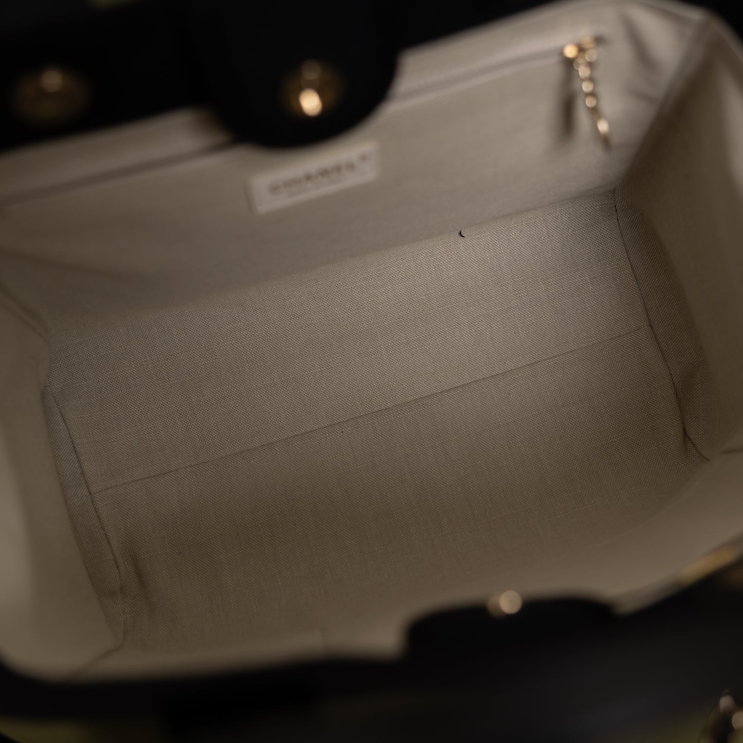 Medium Deauville, Black Canvas 9888