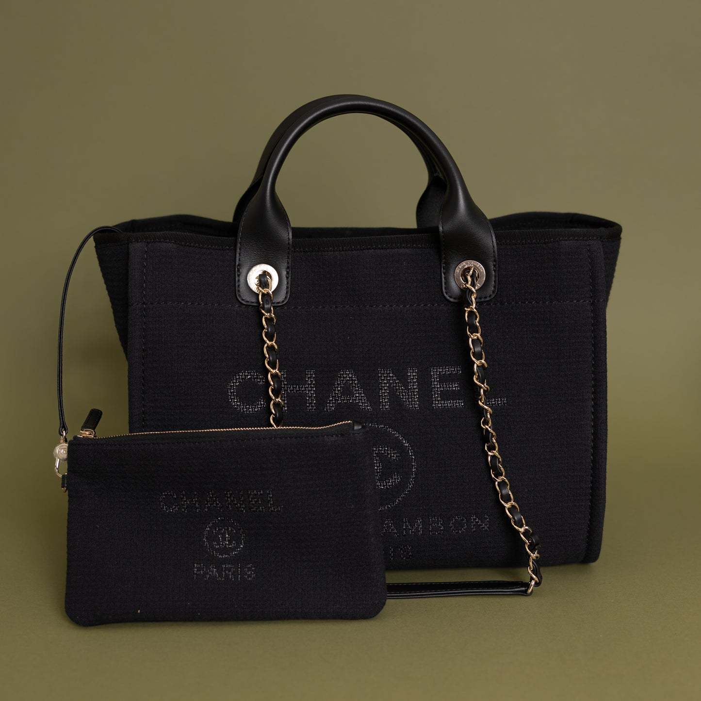 Medium Deauville, Black Canvas 9888