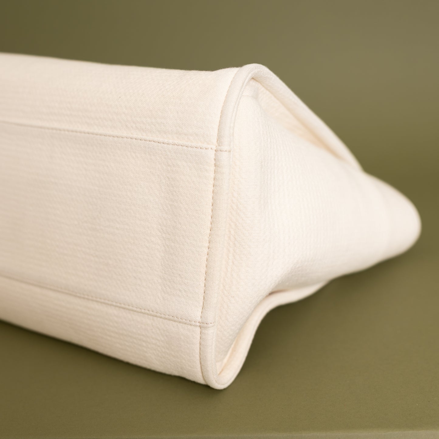 Large Deauville, White Canvas 9924