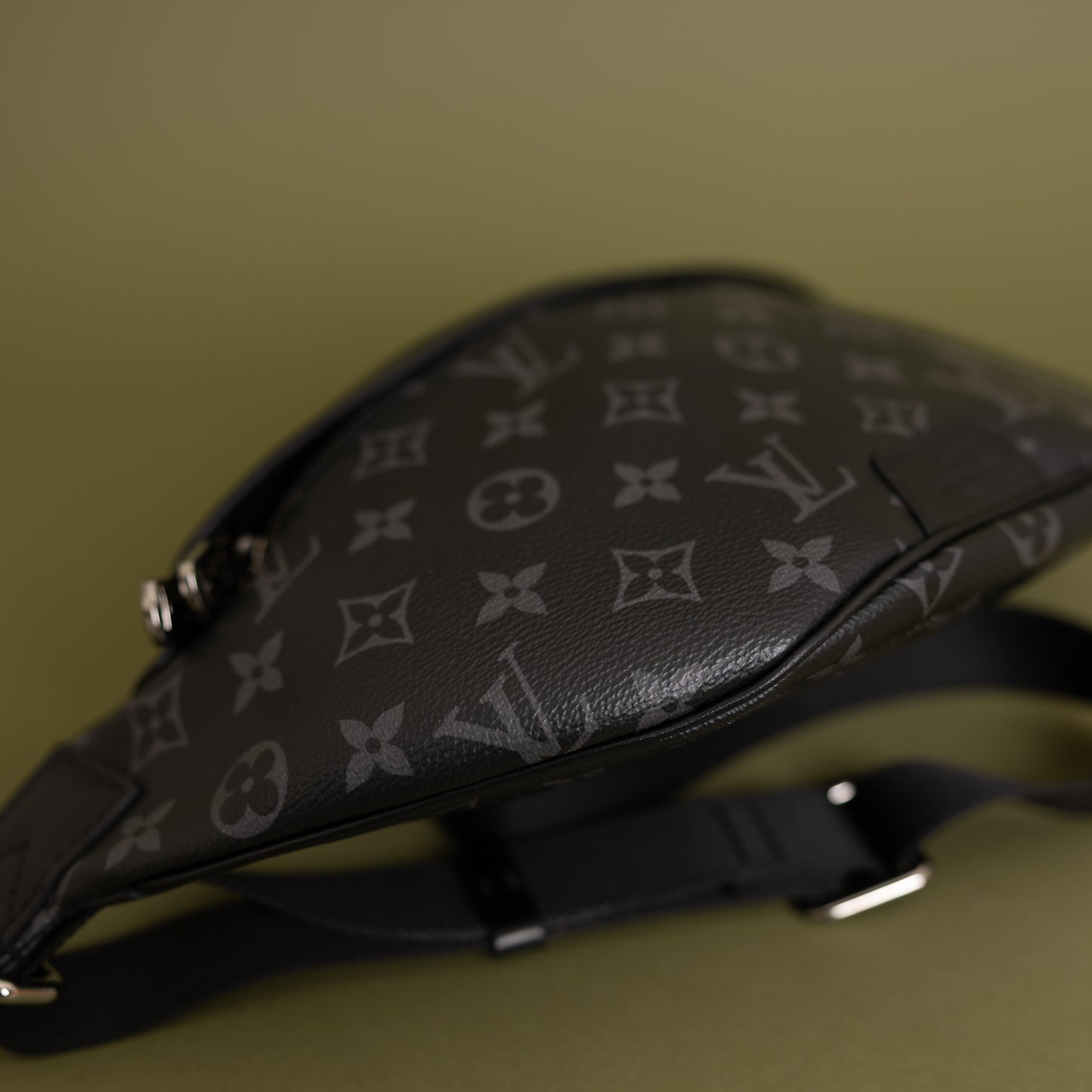 Discovery Bumbag, Monogram Eclipse 9956