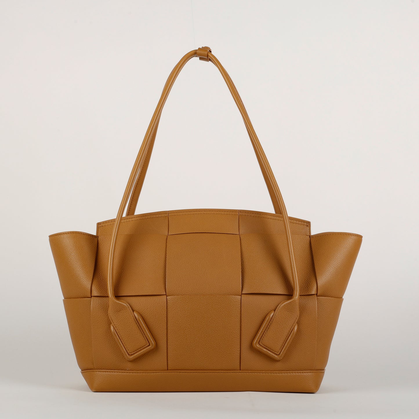 French Calfskin Maxi Intrecciato Arco, Caramel 11223