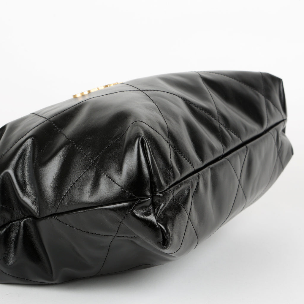 Small 22, Black Lambskin Gold Hardware 11565