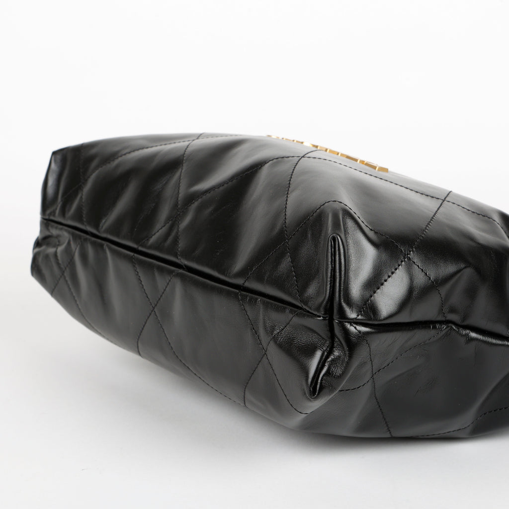 Small 22, Black Lambskin Gold Hardware 11565