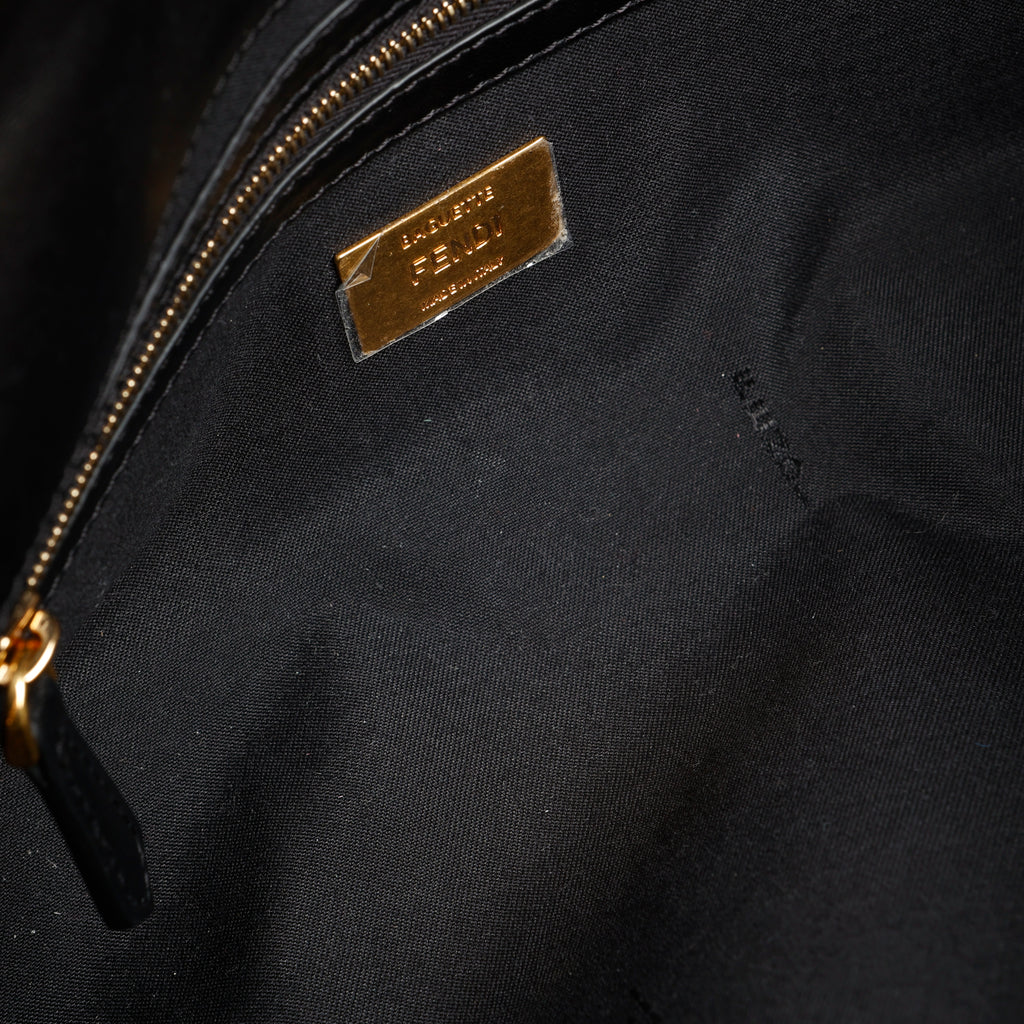 Medium Baguette Chain Bag, Black