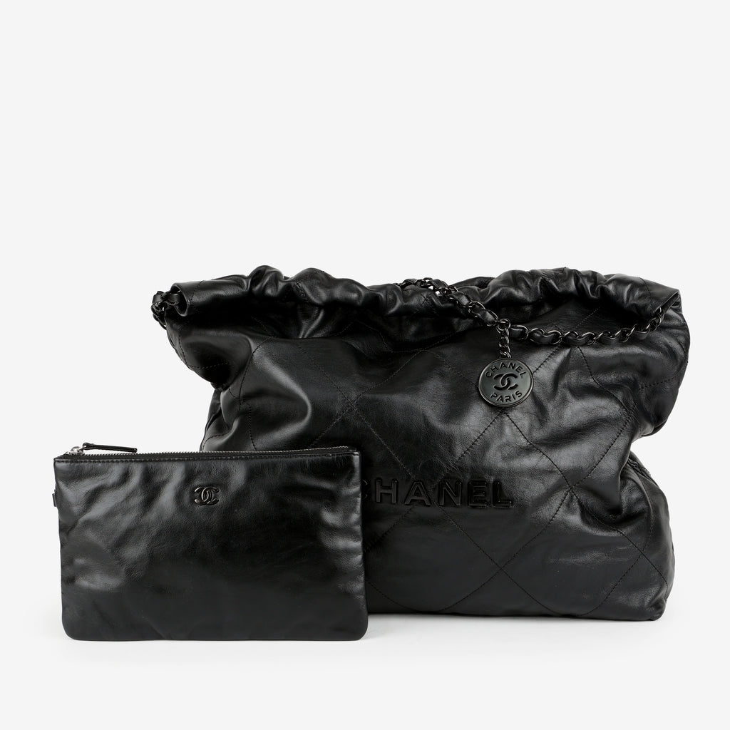 Medium 22, So Black Lambskin 11798